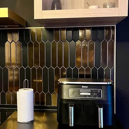Au Coeur Des Ternes - Arc De Triomphe Apartment