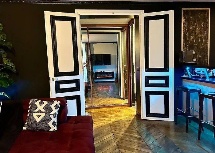 Appartement Au Coeur Des Ternes - Arc De Triomphe Parijs